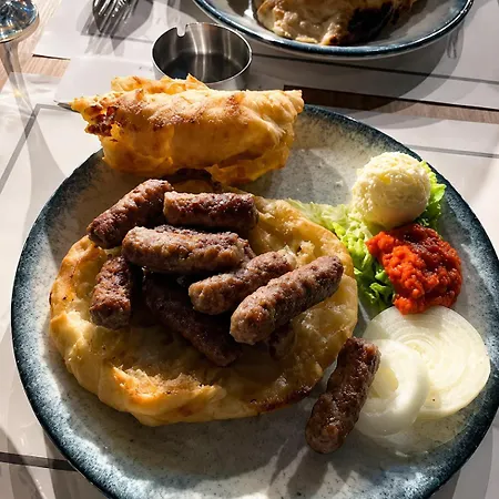 Centar Sanski فندق